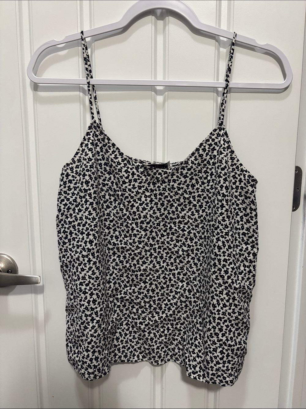 Equipment Femme Black & White Ditsy Floral Spaghetti Strap Tank Top